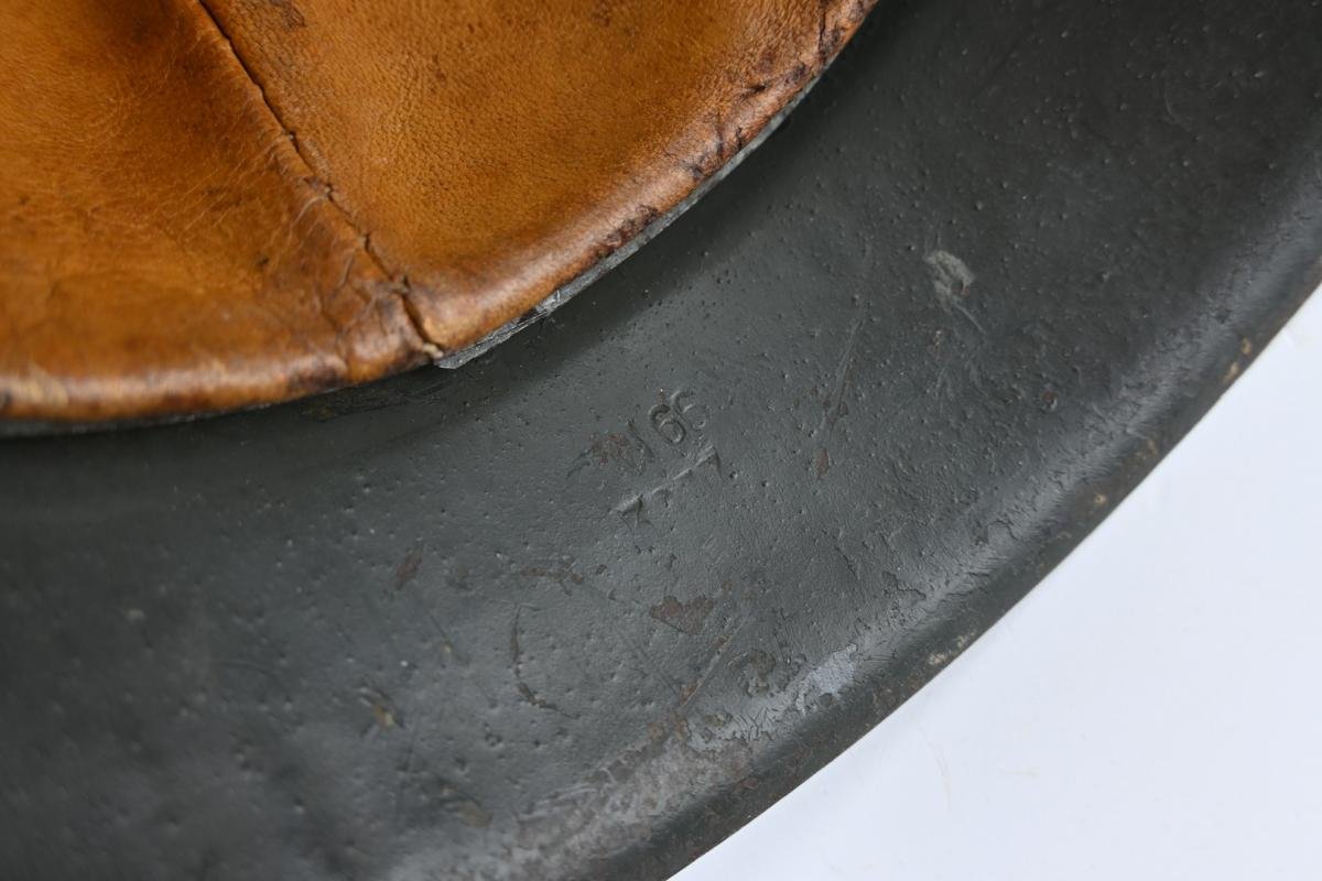 German WH M42 SD Combat Helmet — image 10