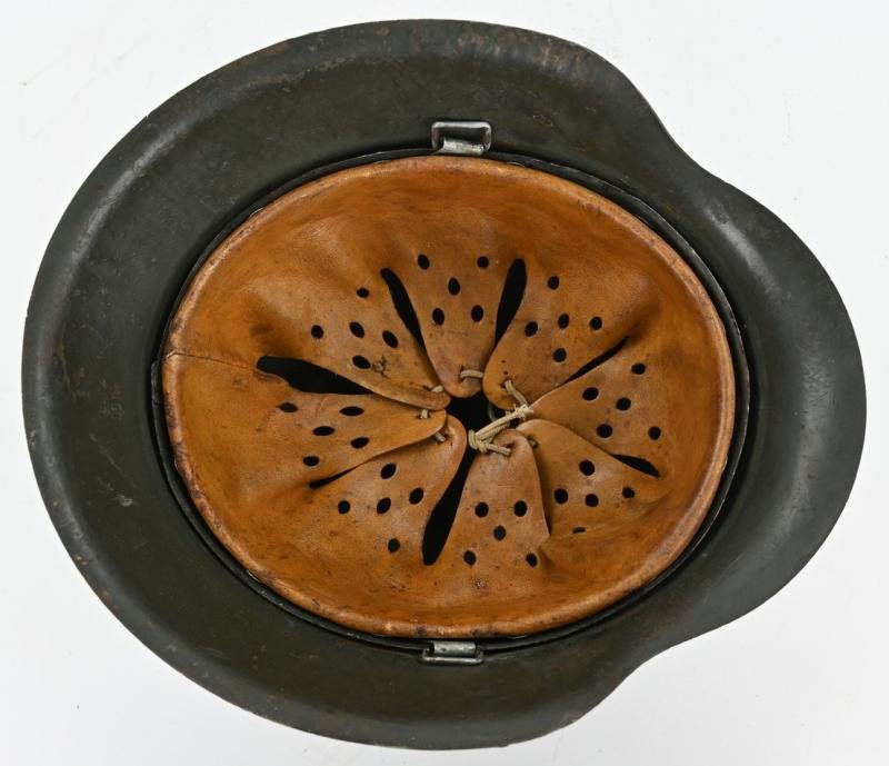 German WH M42 SD Combat Helmet — image 8