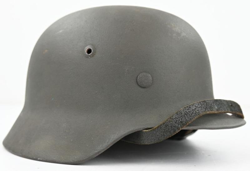 German WH M35 Re-issued Combat Helmet — image 3