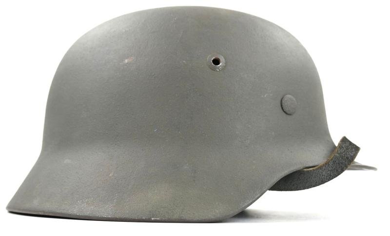 German WH M35 Re-issued Combat Helmet — image 4