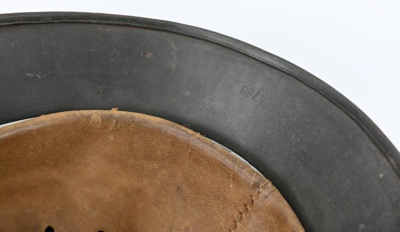 German WH M35 Re-issued Combat Helmet — image 8