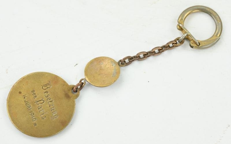 German WH Keychain 'Occupation of Paris 1940' — image 6