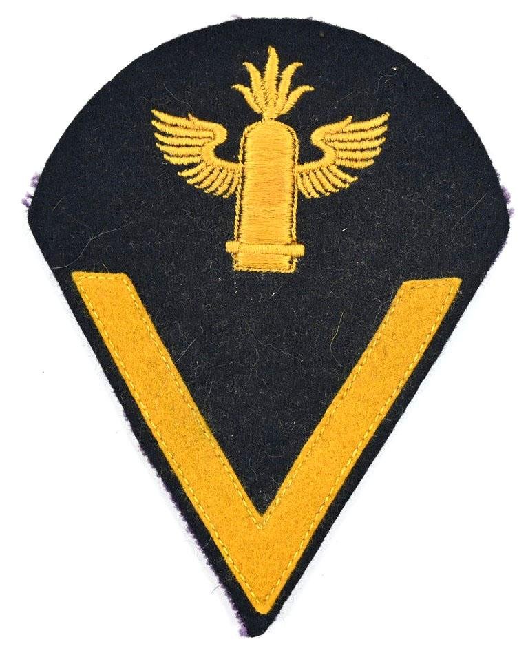 German KM Gefreiter Chevron 'Artillerie' — image 2