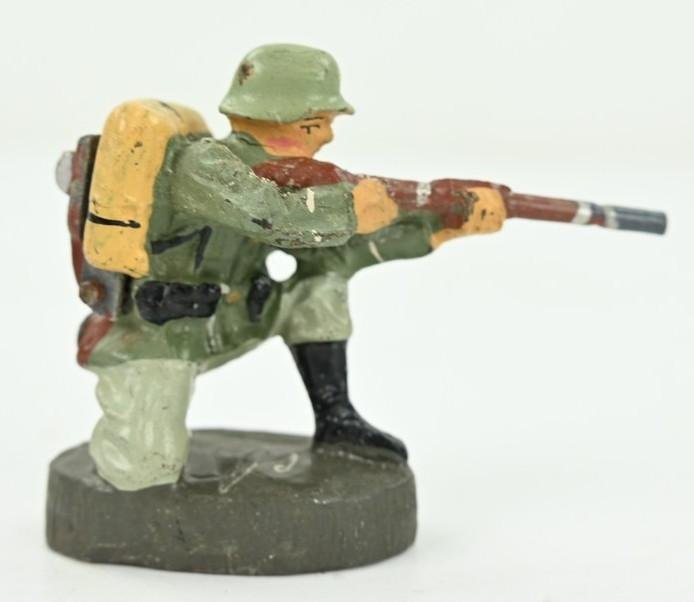 German Elastolin Toy Figure 'Shooting Soldier' — image 2