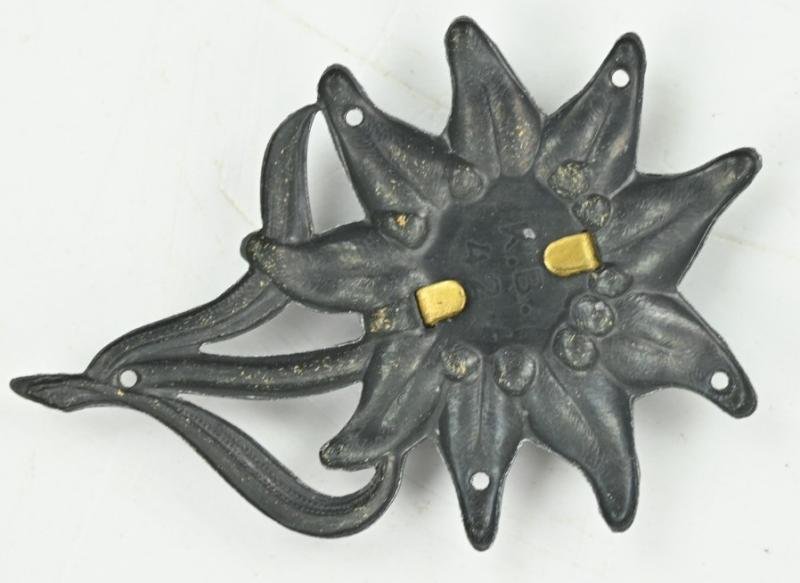 German WH GBJ Cap Badge — image 2