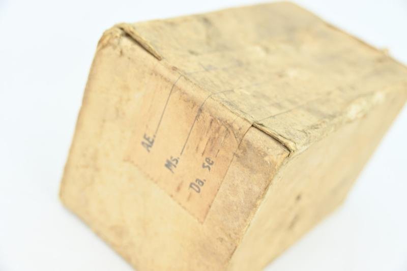 German LW Boxed Electric Charge Instrument — image 3