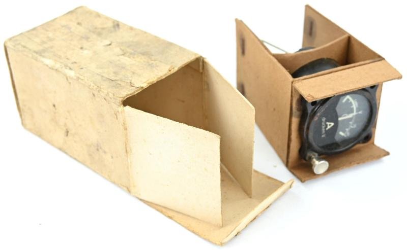 German LW Boxed Electric Charge Instrument — image 7