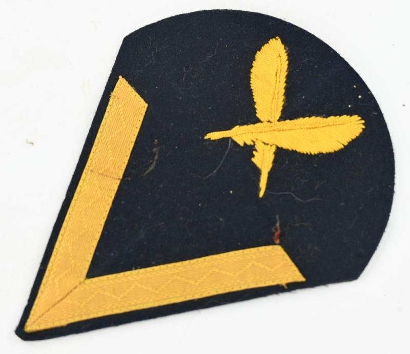 German KM Career Rank Chevron Badge 'Schreiber' — image 2