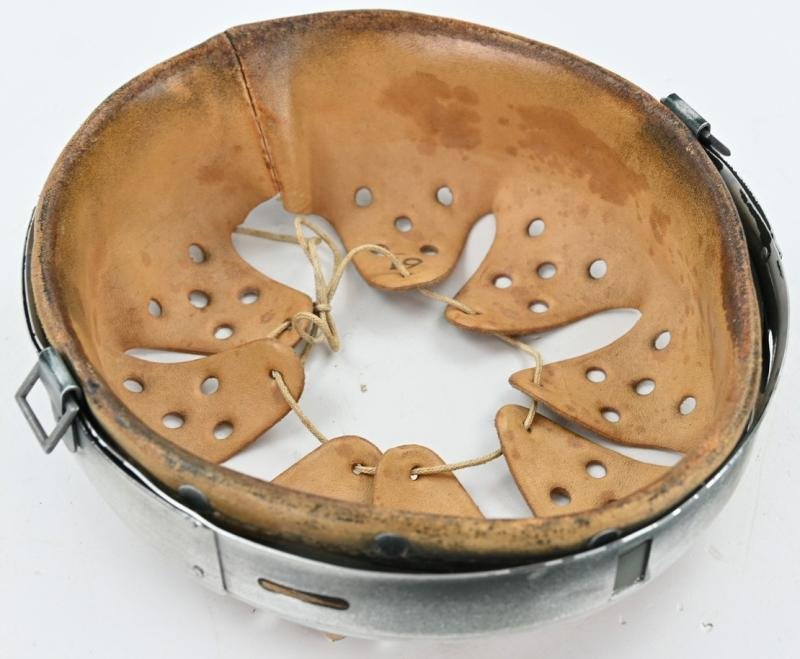 German WH M31 Combat Helmet Liner 1940 — image 4