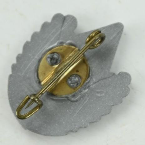 German Hitler Youth 1941 Badge — image 3