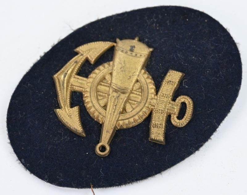 German KM Career Badge 'Sperrmechaniker' — image 2