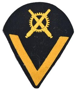 German KM Career Rank Chevron Badge 'Artillerie Mechaniker