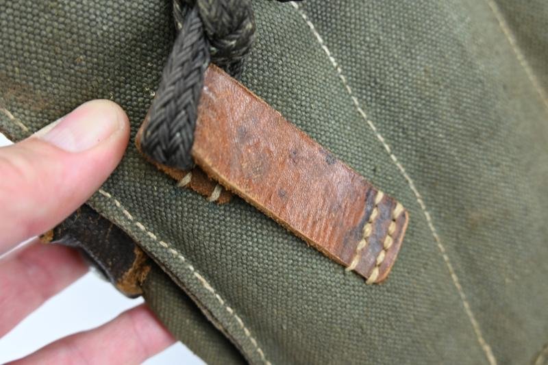 German WH MP44 Magazine Pouch — image 10