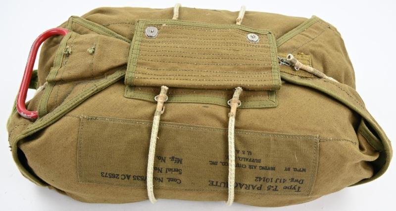 US WW2 T-5 Paratrooper Reserve Canopy Chest Pack — image 4