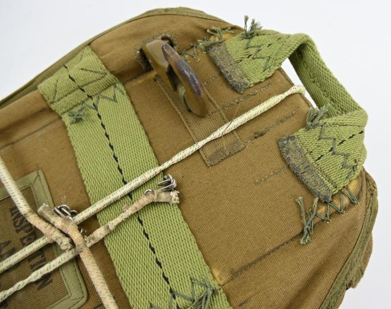 US WW2 T-5 Paratrooper Reserve Canopy Chest Pack — image 9