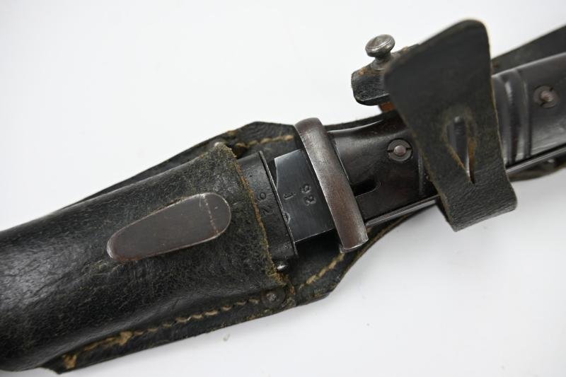 German WH K98 Matching Bayonet with frog — image 7