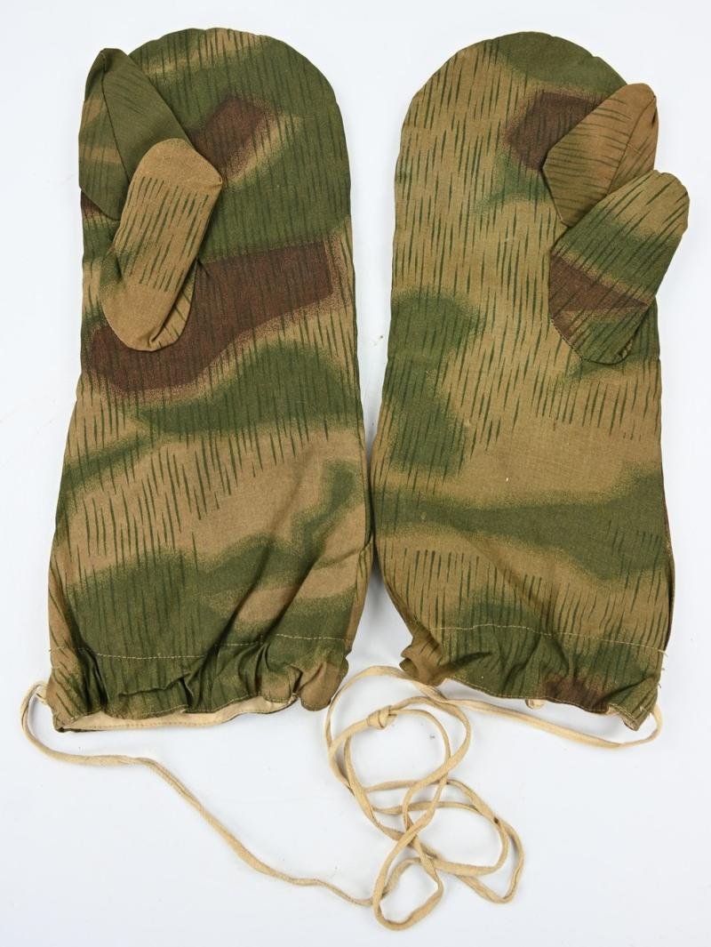 German WH/LW Water & Tan Parka Reversible Gloves — image 3