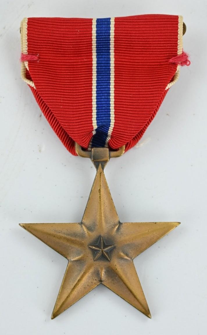 US WW2 Named Bronze Star medal in Case 'James E. Summerset' — image 2