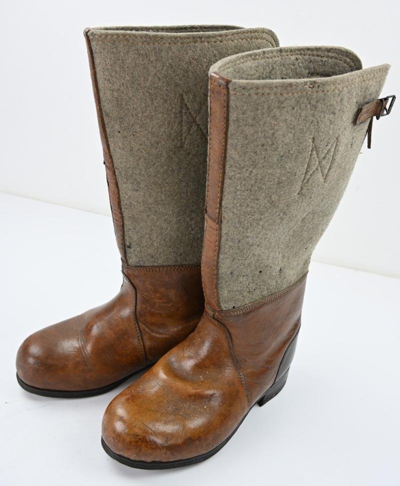 German WH/LW Winter Felt Boots — image 10