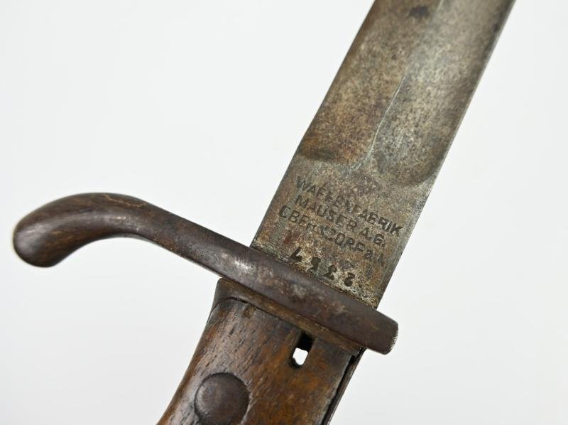 German WW1 M1895/05 'Butcher' bayonet with frog — image 7