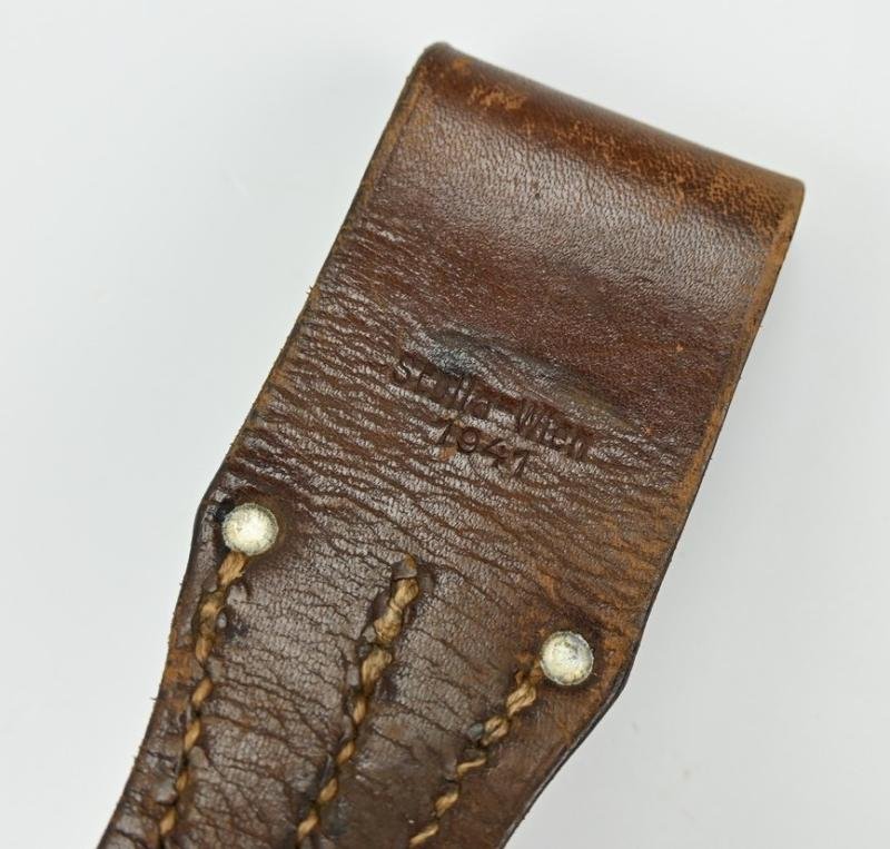 German WH Brown Leather K98 Bayonet Frog — image 4