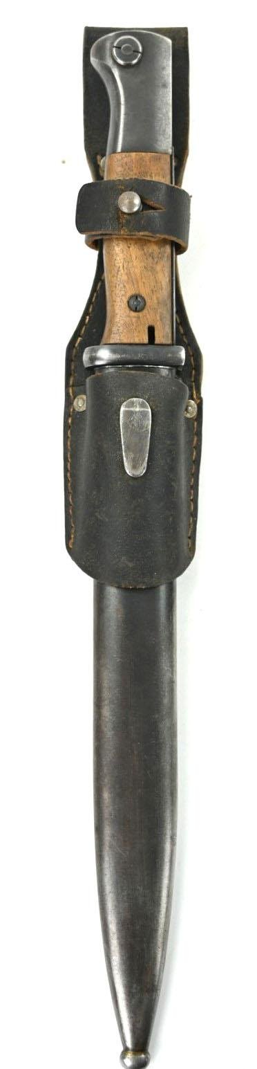 German WH K98 Matching Bayonet with frog — image 2