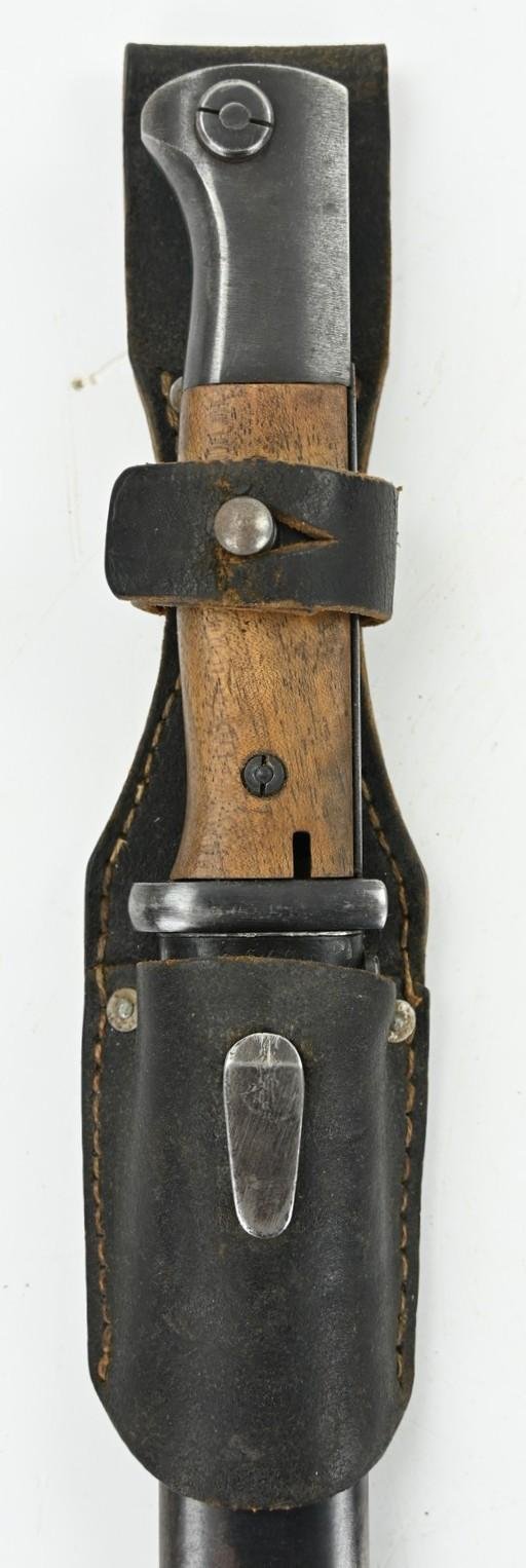 German WH K98 Matching Bayonet with frog — image 3