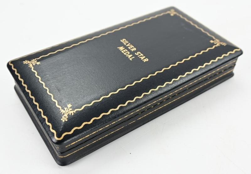 US WW2 Silver Star Medal in Case — image 3