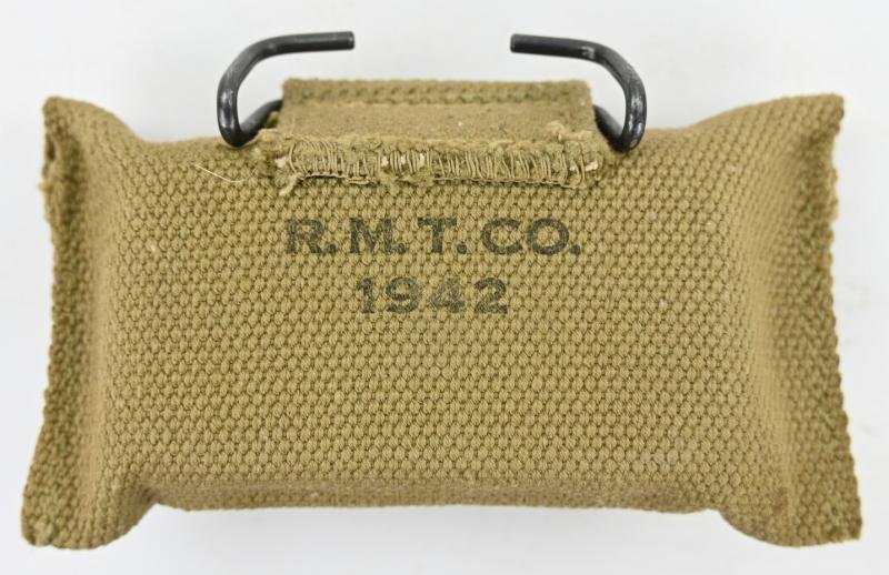 US WW2 M-1924 First Aid Pouch with First Aid Kit — image 2