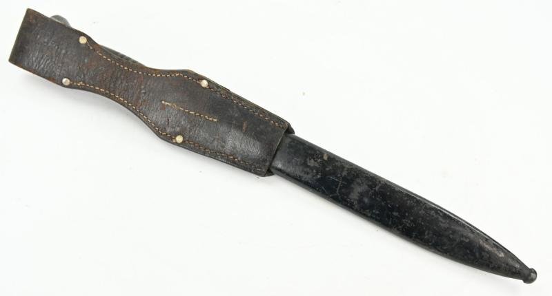 German WH K98 Bayonet with frog — image 4