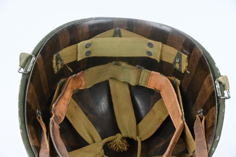 US WW2 M1 Swivel bale Combat Helmet — image 6