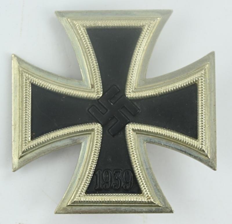German Iron Cross 1st Class WW2 L15 — image 2