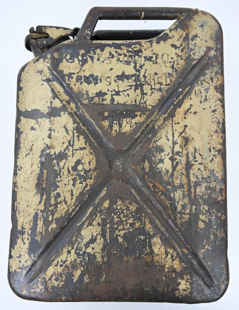 German WH 20 Liter Gasoline Jerrycan 1940 — image 5