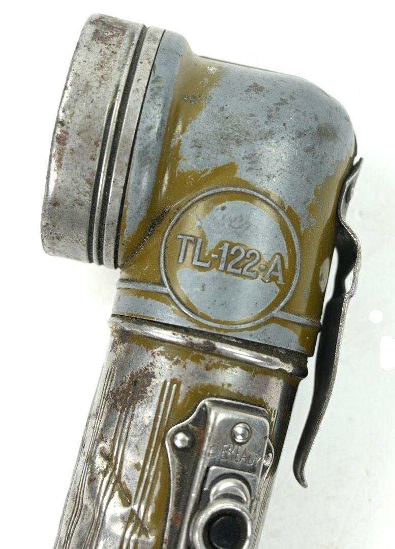 US WW2 TL-122 A Flashlight — image 2