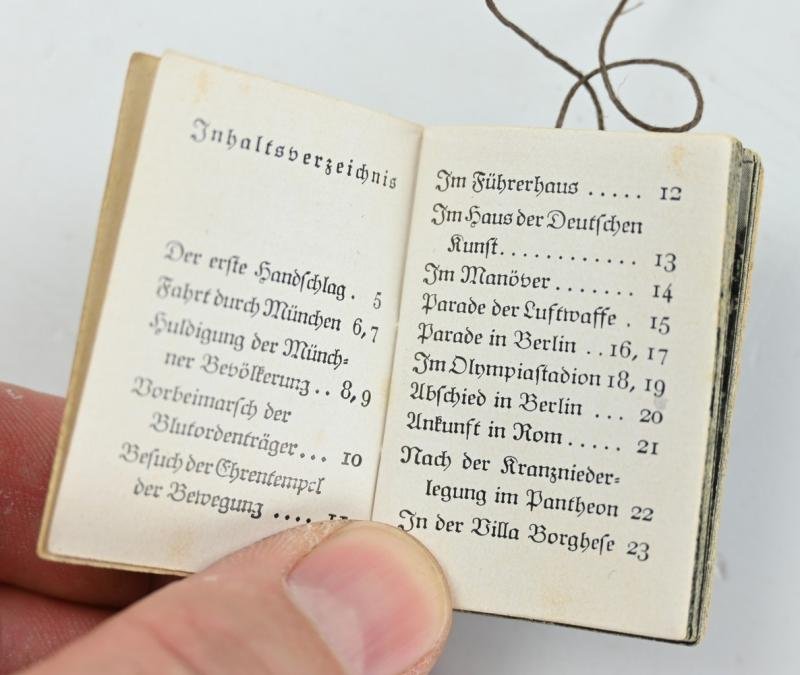 German WHW Pocket Booklet 'Der Fuhrer' — image 2