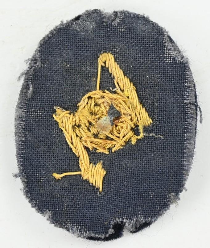 German KM Career Badge 'Technische Funk Offizier' — image 3