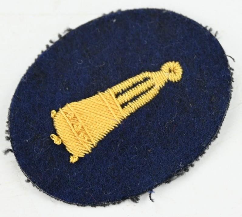 German KM Career Badge 'Defensive Ordinance' — image 2