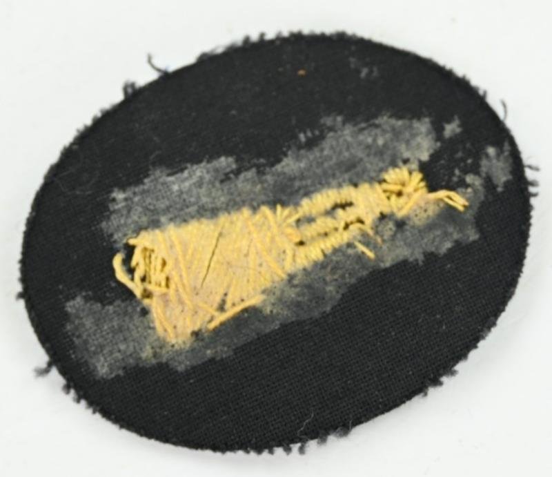 German KM Career Badge 'Defensive Ordinance' — image 3