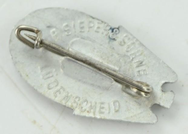 German Hitler Youth 1936 Badge — image 3