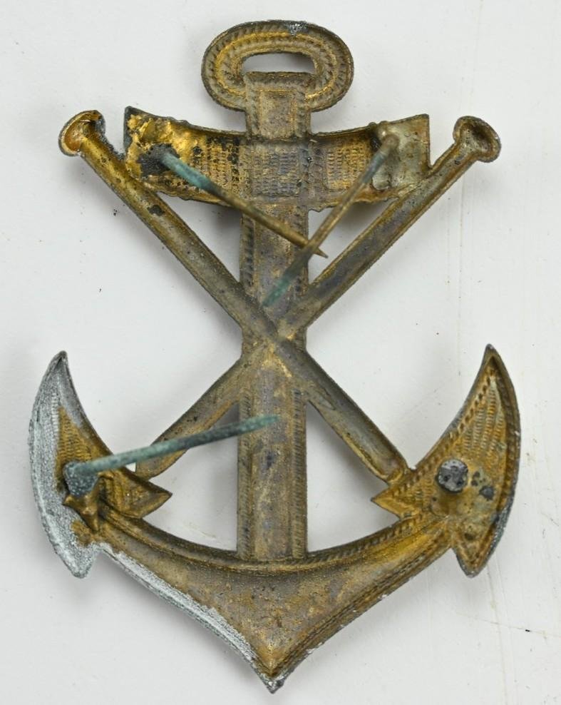 German KM Badge Metal Insignia 'Signal' — image 3