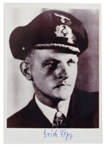 Signature of Kriegsmarine KC-Recipient 'Erich Topp'