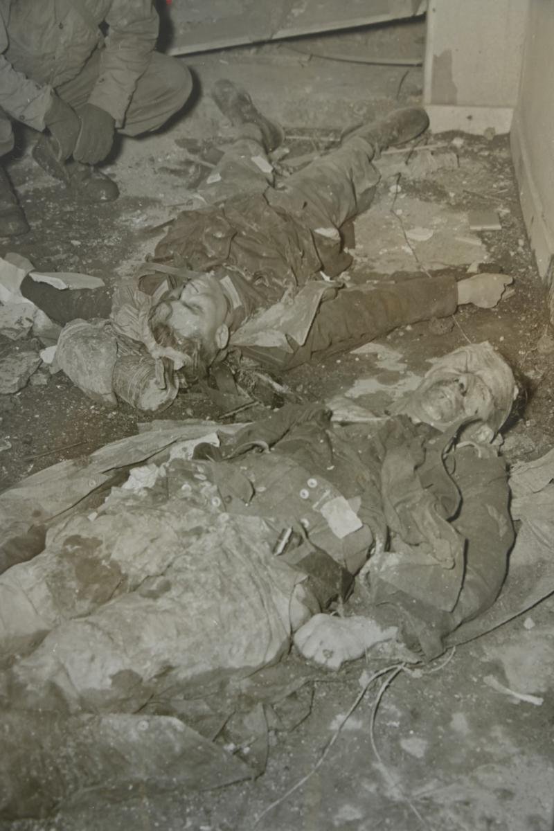 US WW2 Press Photo 'Dead Germans at Volkenrath' — image 2