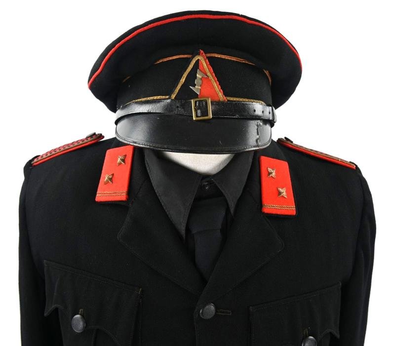Dutch NSB 'Opperkompaan' Uniform Set — image 5