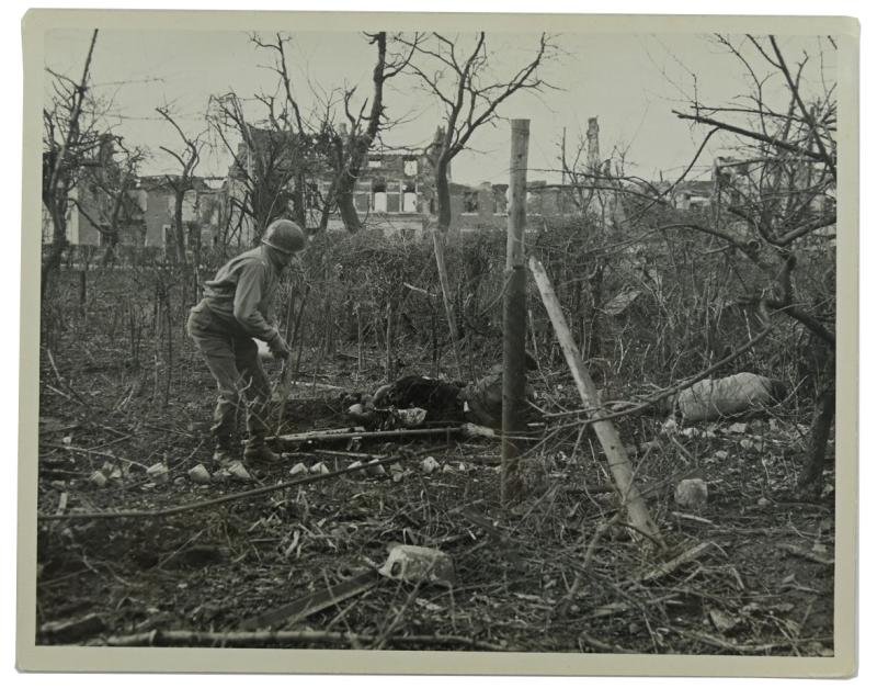 US WW2 Press Photo Set 'Box Mine' — image 5