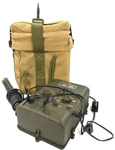 US WW2 Airborne PPN-2 Pathfinder Beacon in Carrying Bag