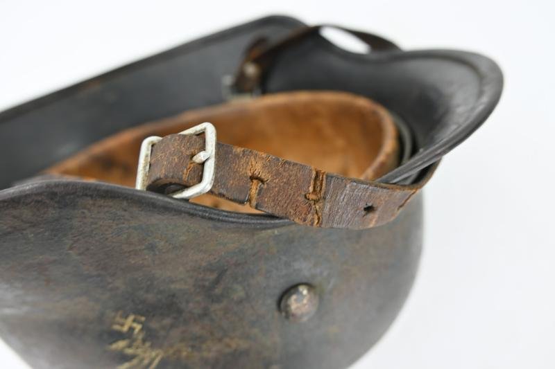 German LW M40 SD Camo Helmet — image 11