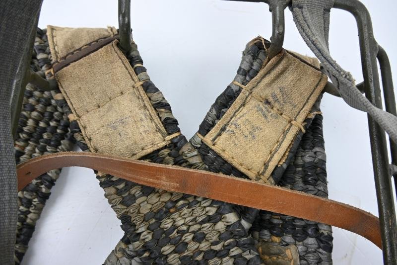 German WH Tragegestell 43 with Ersatz Straps — image 11