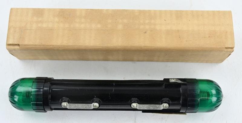 US WW2 Lamp Aerial Delivery Container Green in Box — image 2