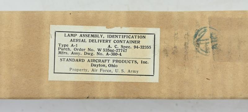 US WW2 Lamp Aerial Delivery Container Green in Box — image 4