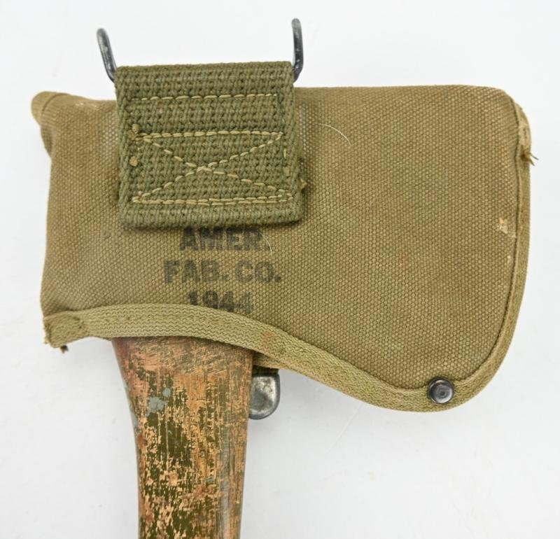 US WW2 M-1910 Intrenching Axe & Carrier — image 4